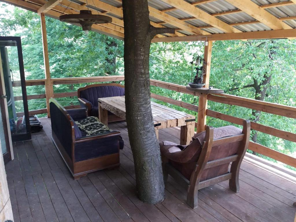 NINO Natural wood house room 3