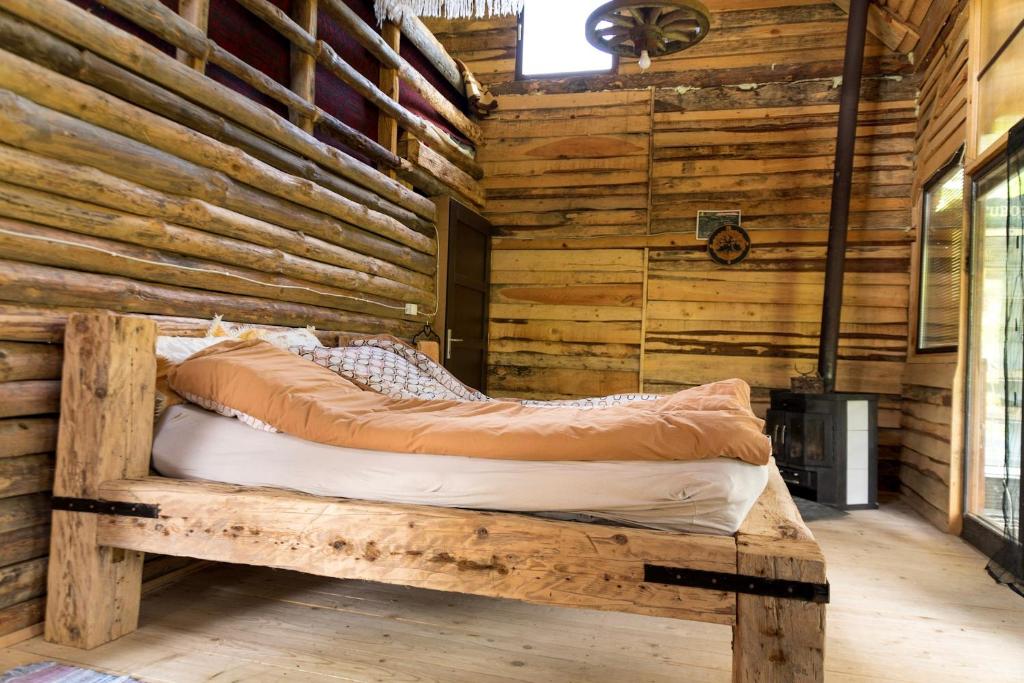 NINO Natural wood house room 6