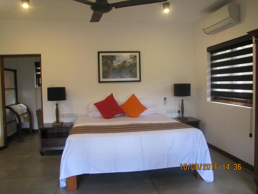 Zee's Garden room 5