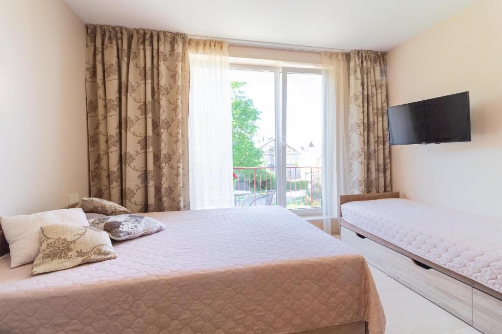 Zveju Apartments room 1